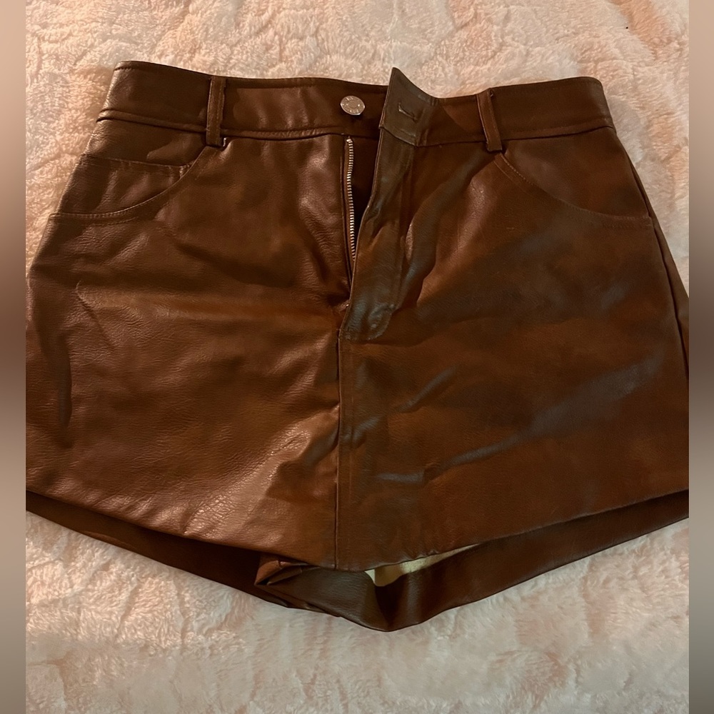 Beautiful vegan leather Zara skort .